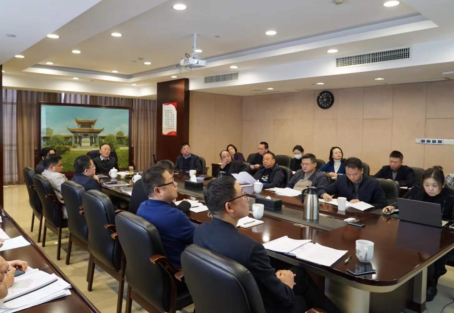 乐鱼平台_乐鱼（中国）一站式服务平台召开2022年经营发展工作务虚会