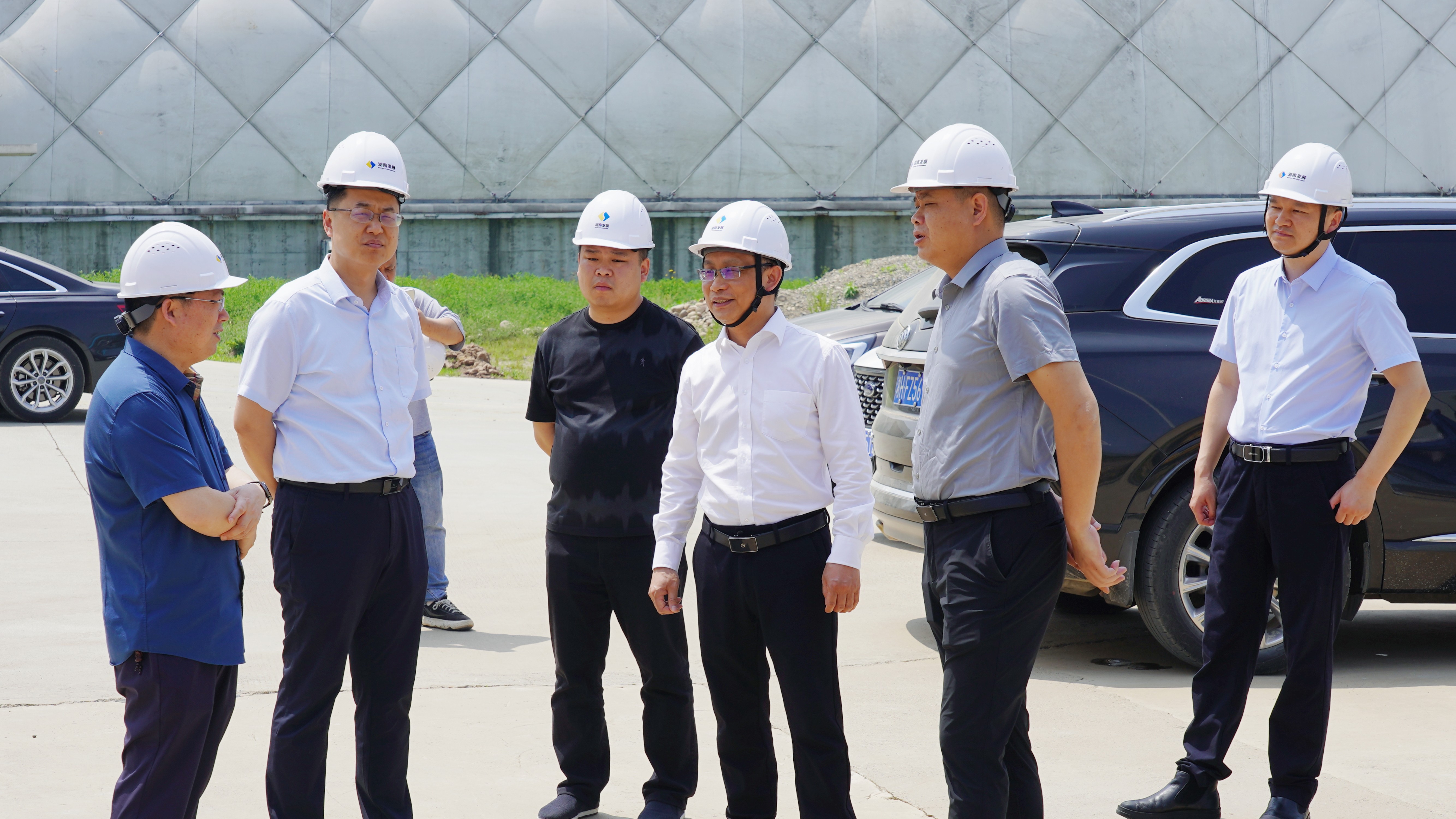 益阳市发改委一行调研乐鱼平台_乐鱼（中国）一站式服务平台机制砂项目