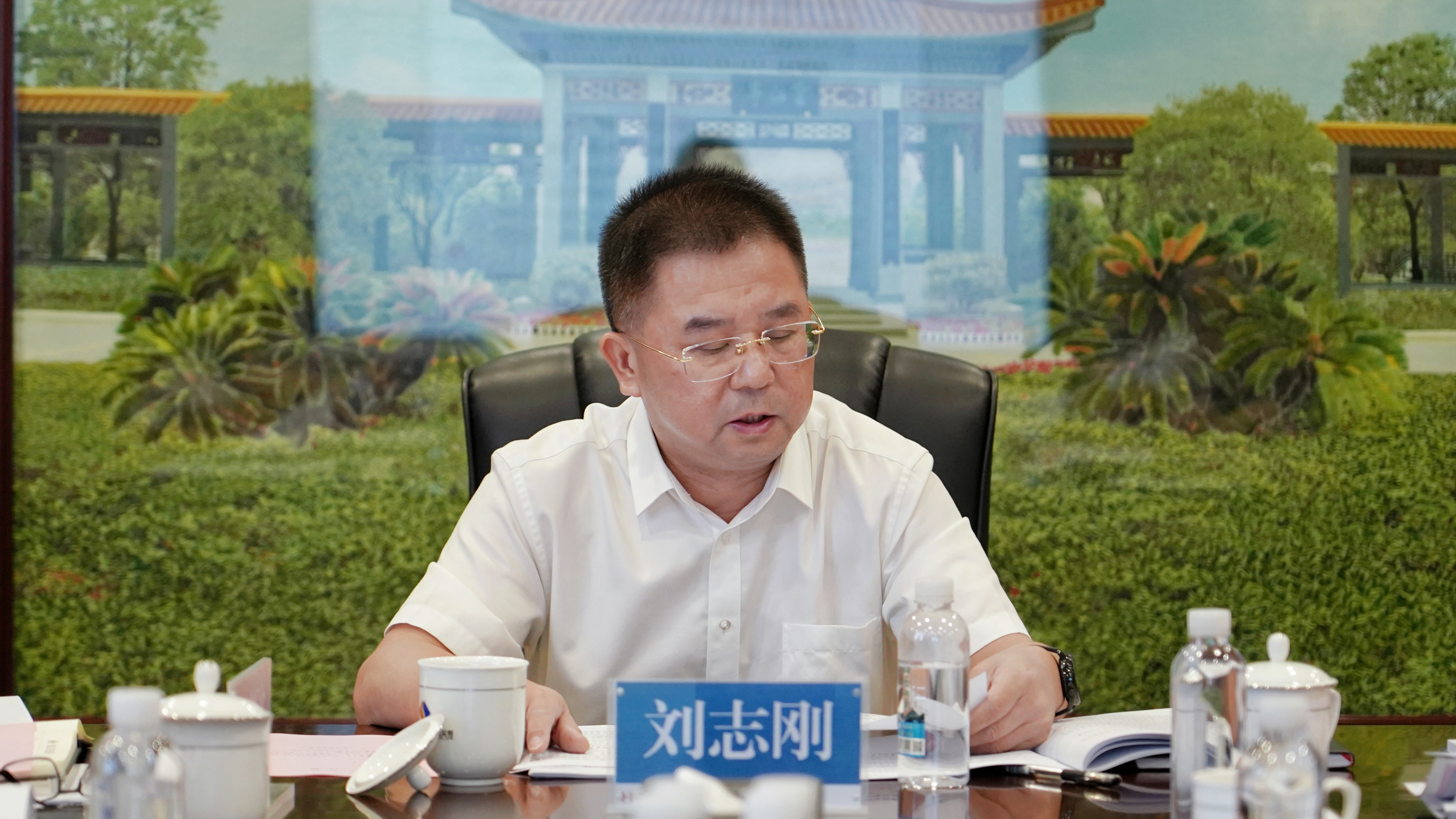 乐鱼平台_乐鱼（中国）一站式服务平台召开2025年上半年经营分析会